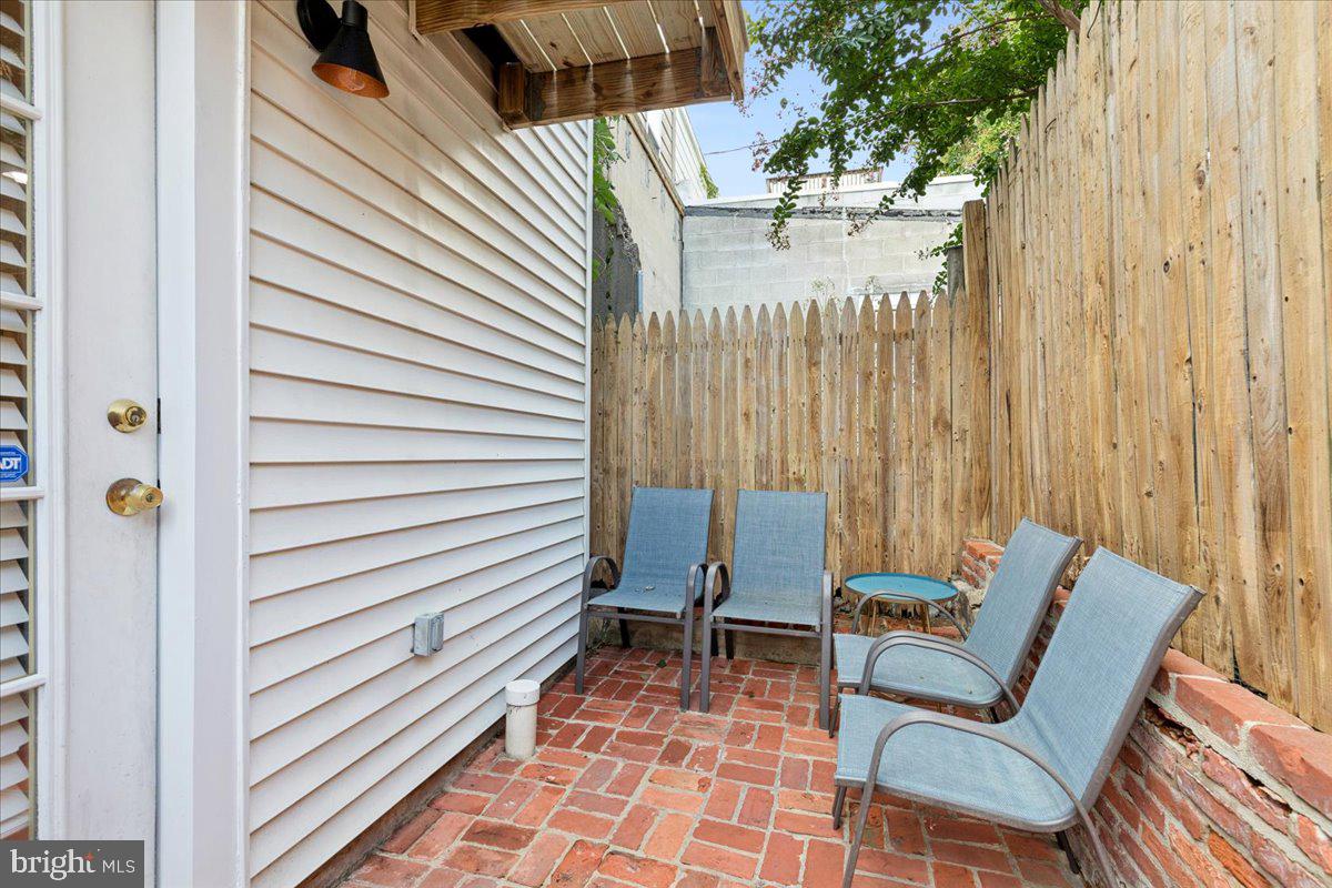 307 S Madeira St Property Photo 30