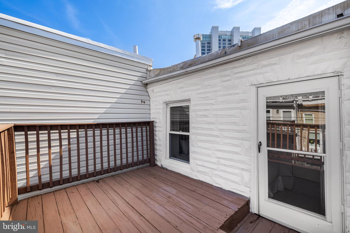 1348 Andre St Property Photo 24