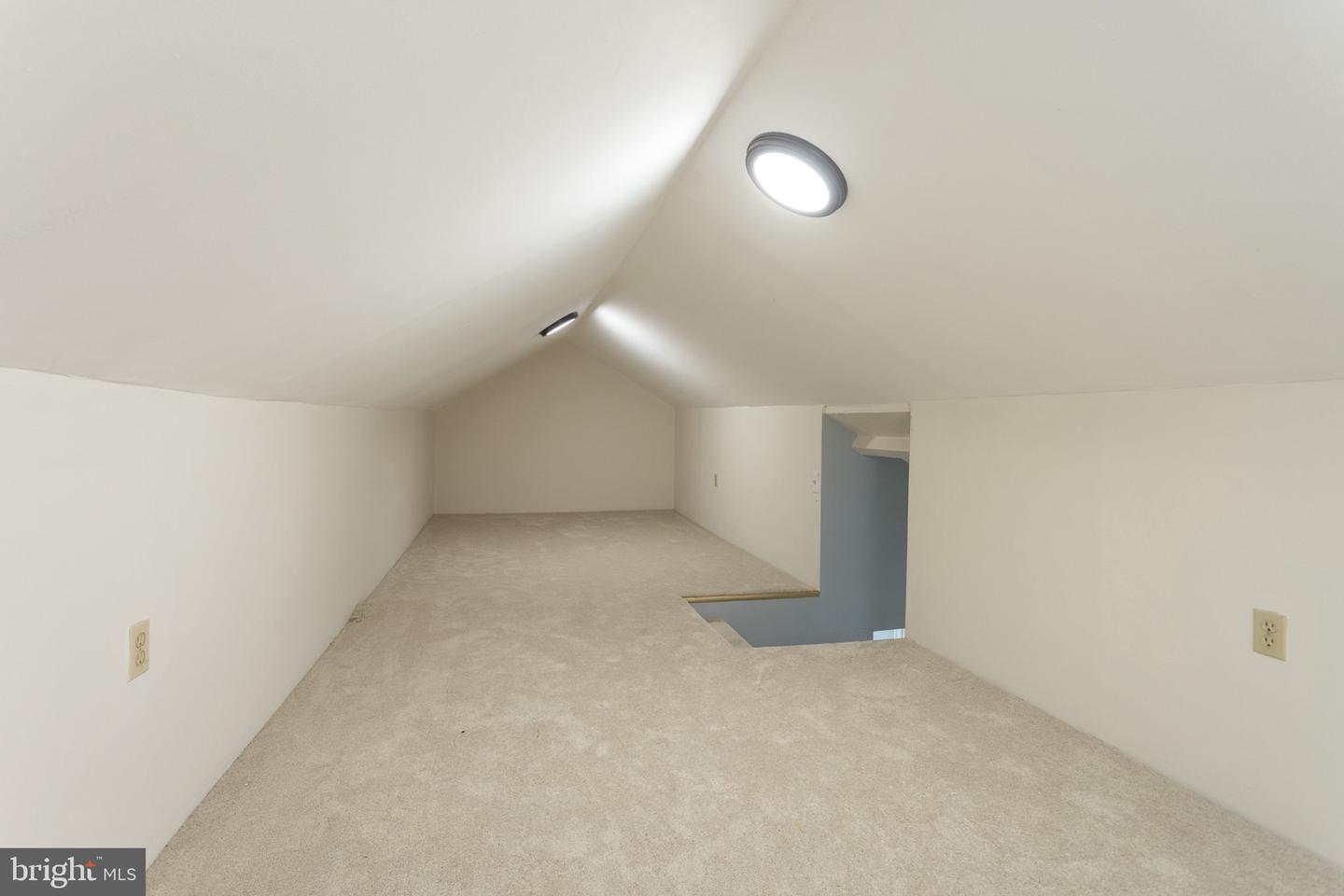 3901 Ridgecroft Rd Property Photo 22