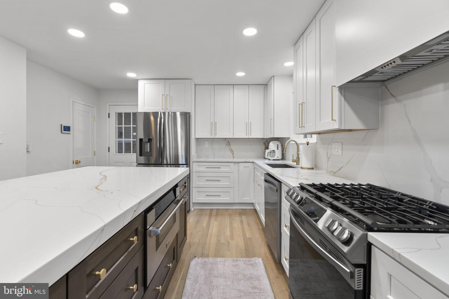 5508 N Charles St Property Photo 15