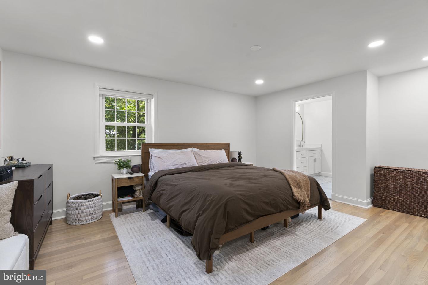 5508 N Charles St Property Photo 24