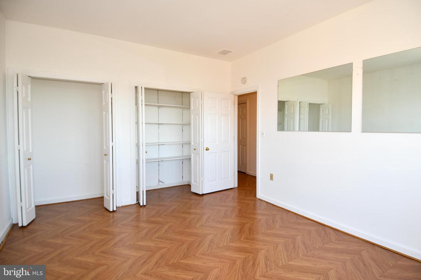 10 E Lee St #809 Property Photo 25