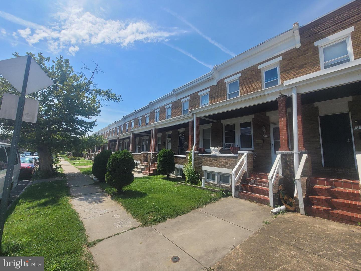 3113 Chesterfield Ave Property Photo 2