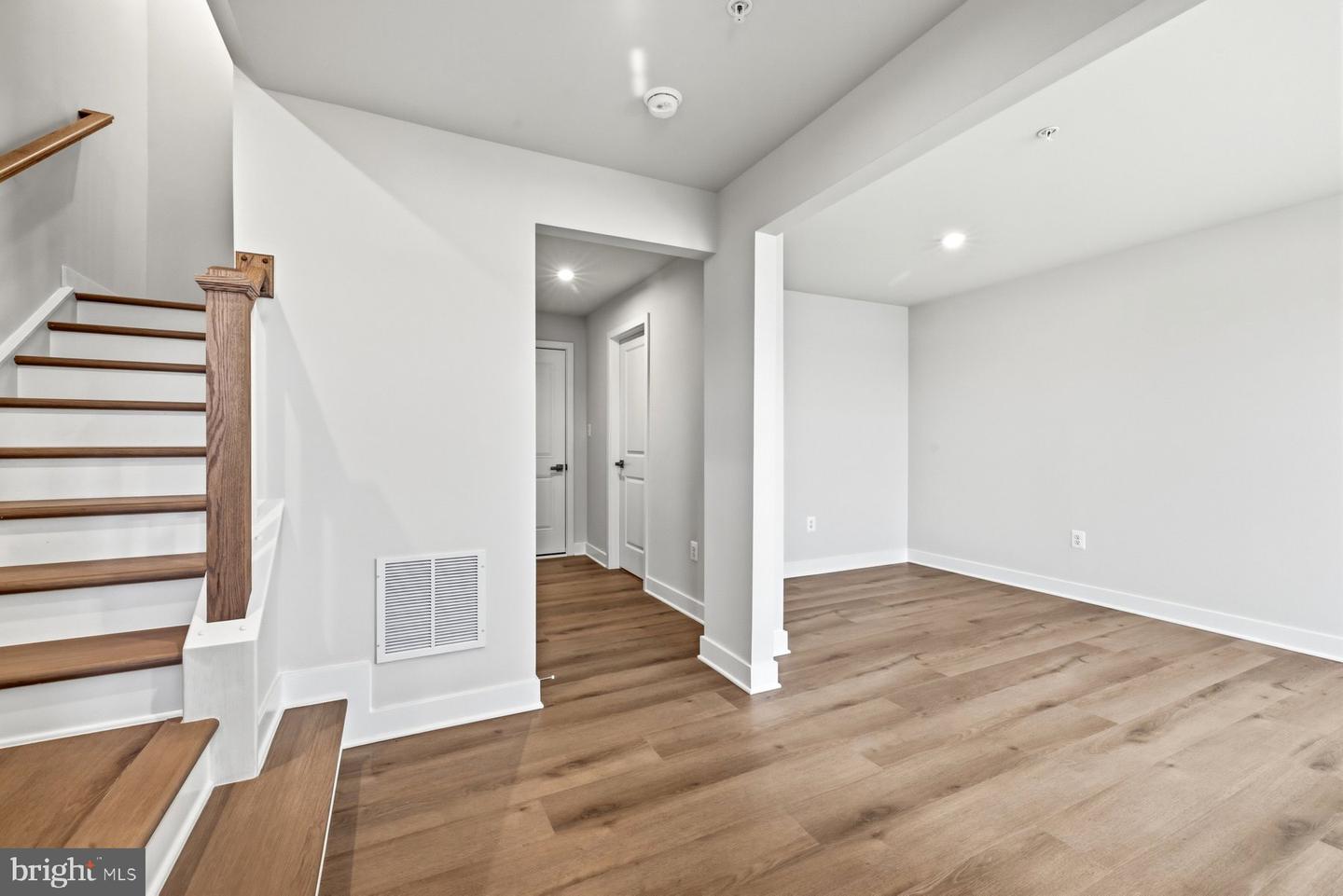 2268 Waterfront Way Property Photo 3