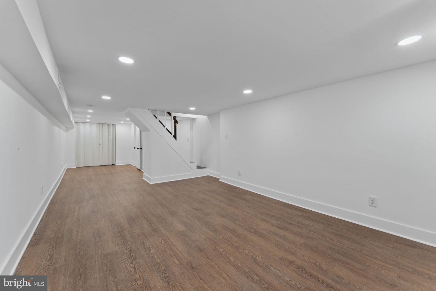 1838 E North Ave Property Photo 14