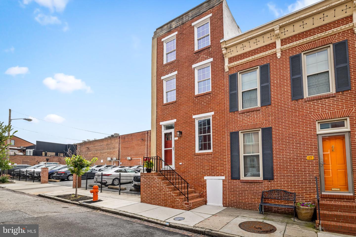 19 Poultney St Property Photo 3