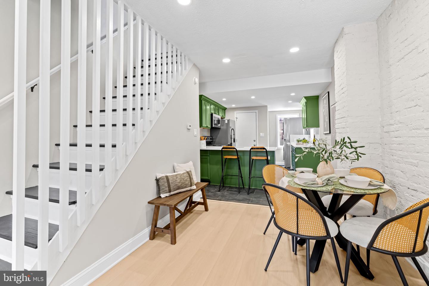 19 Poultney St Property Photo 12