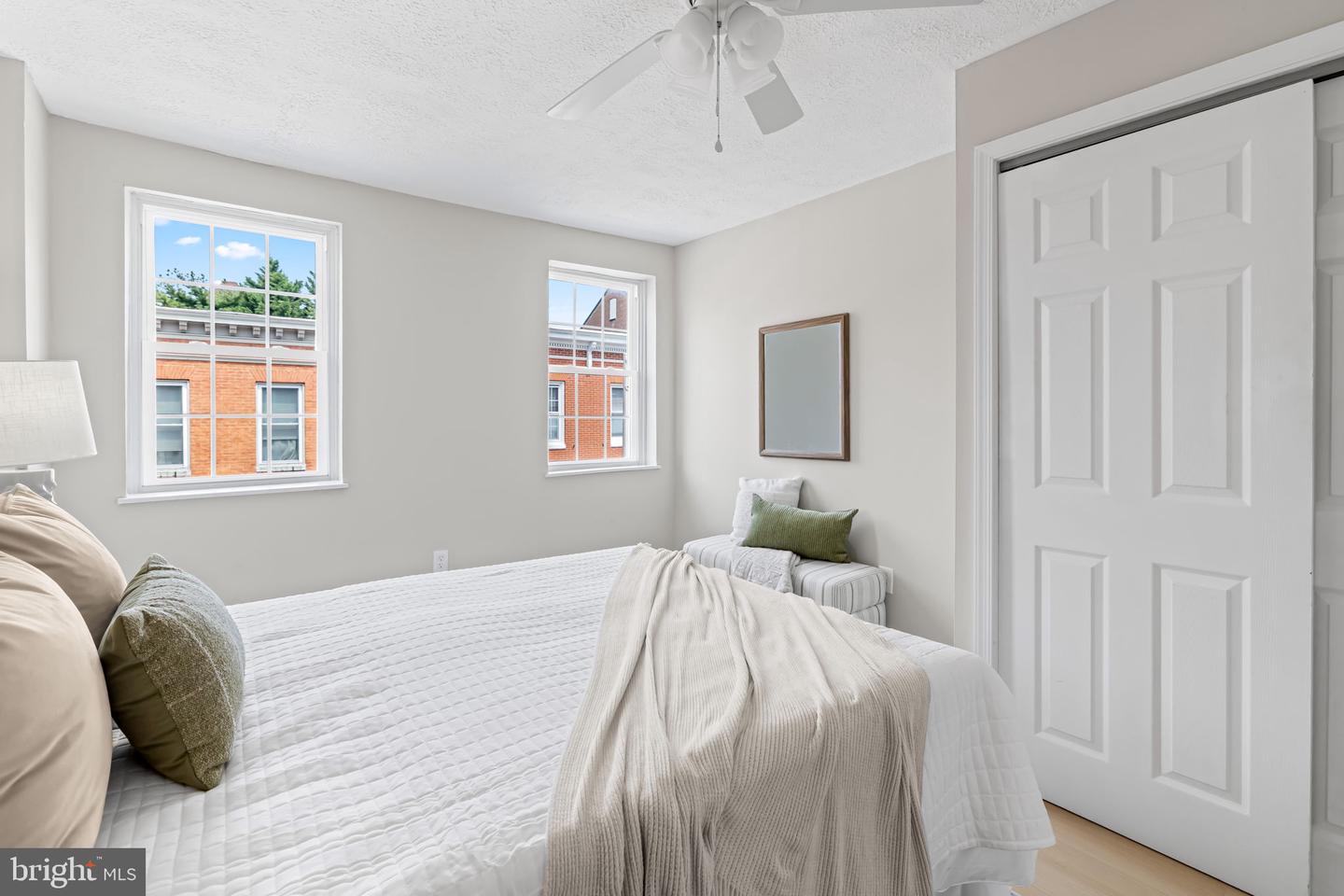 19 Poultney St Property Photo 21