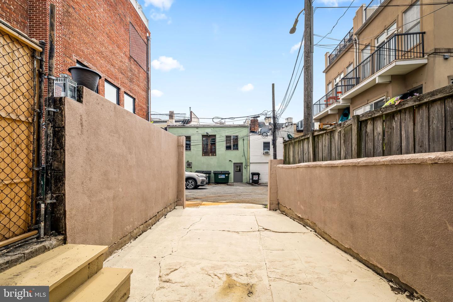19 Poultney St Property Photo 37