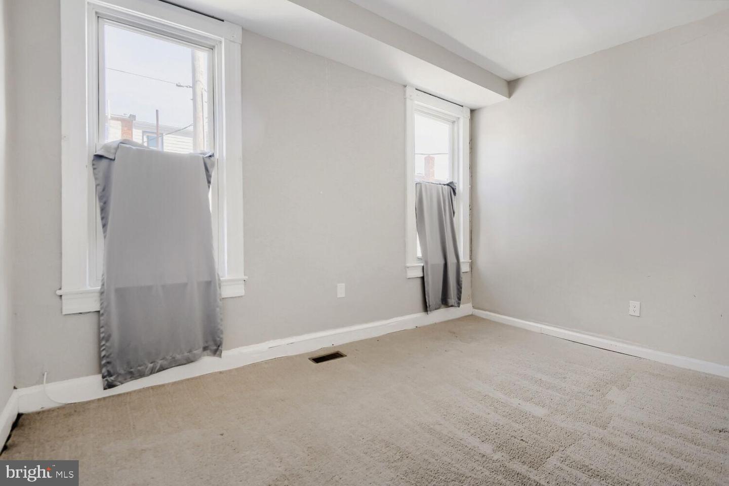 2011 Boone St Property Photo 11