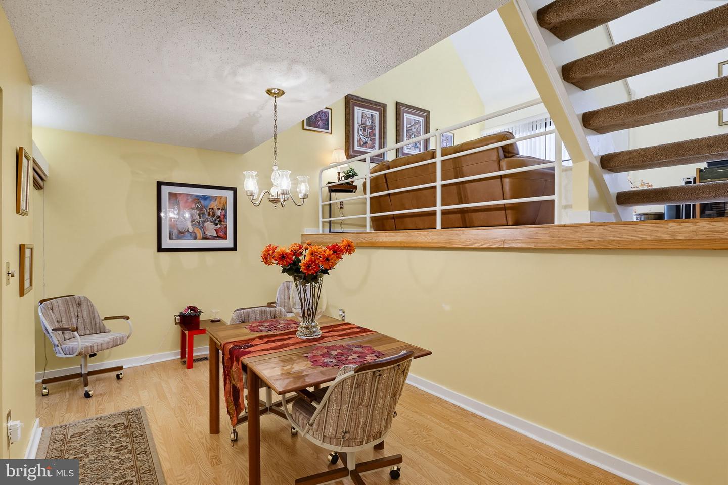 2211 Clove Ter Property Photo 8