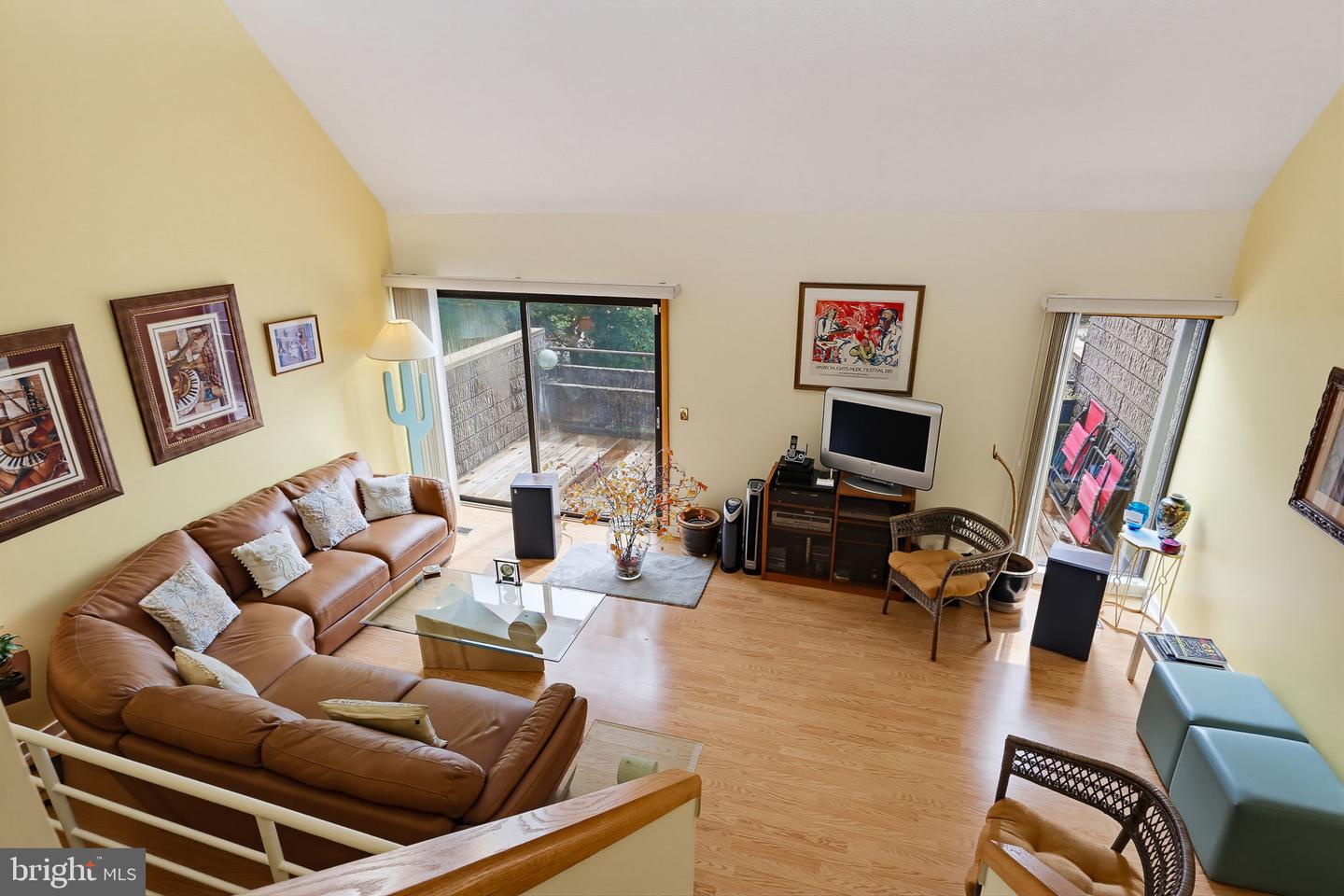 2211 Clove Ter Property Photo 12