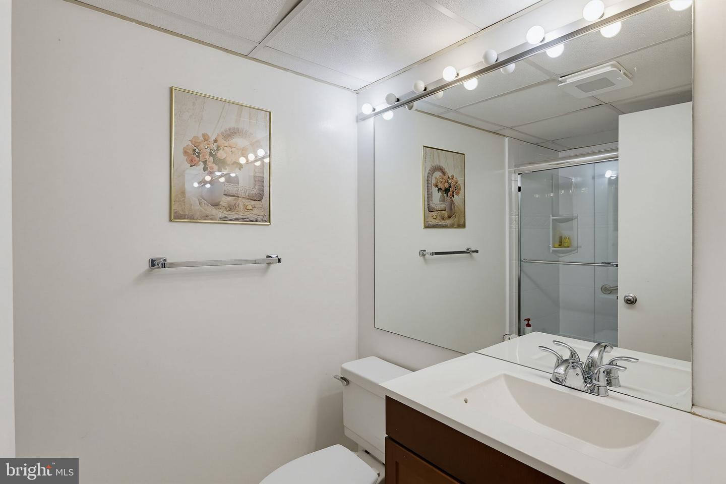 2211 Clove Ter Property Photo 17
