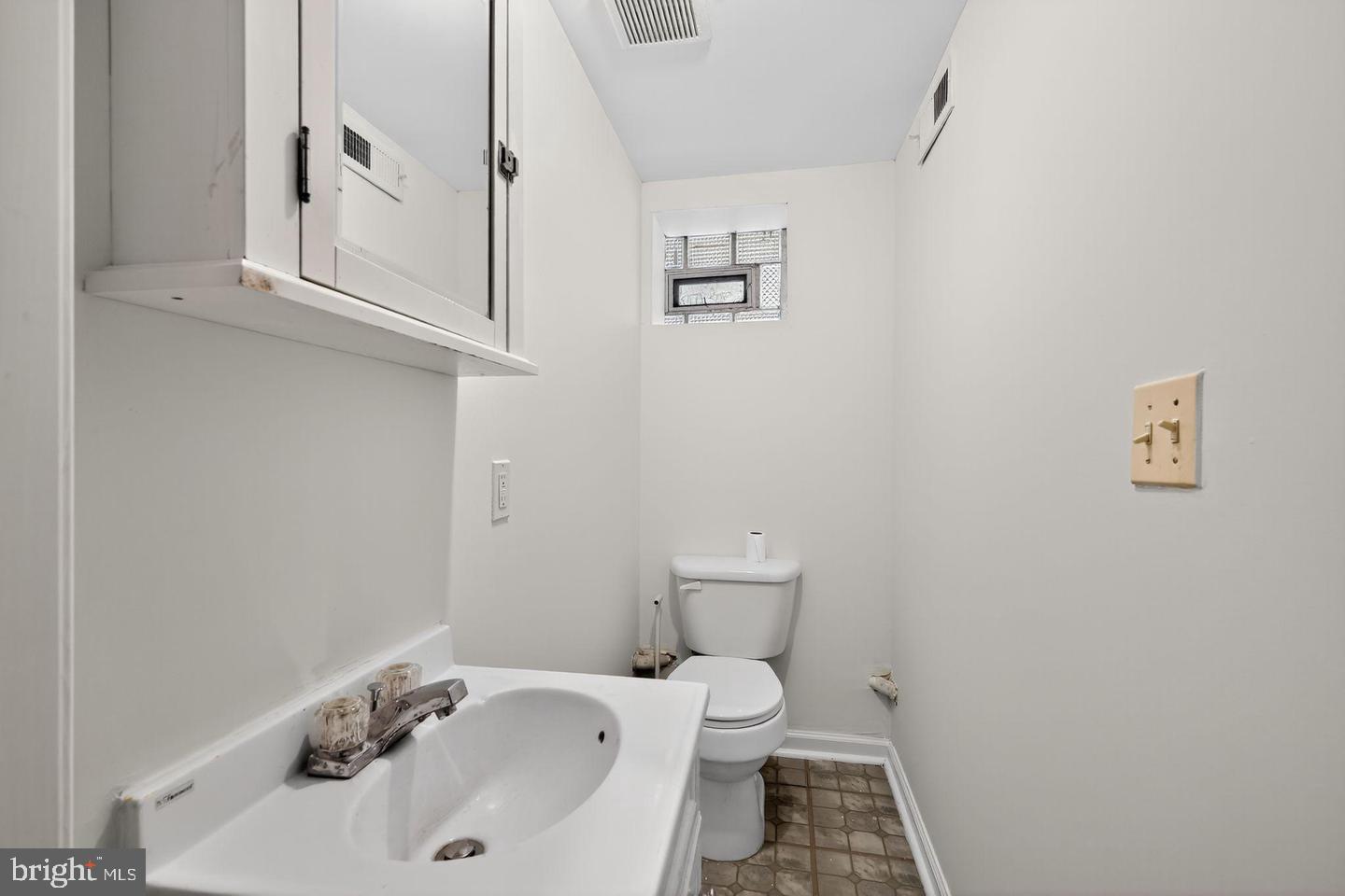 2737 Riggs Ave Property Photo 24
