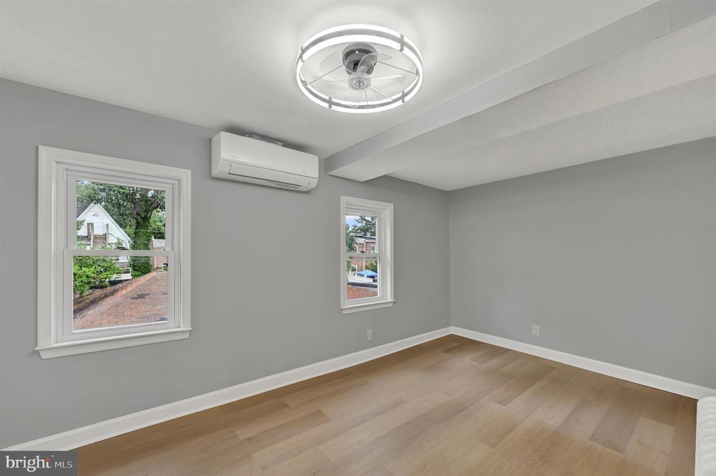 618 Chestnut Hill Ave #2b Property Photo 6