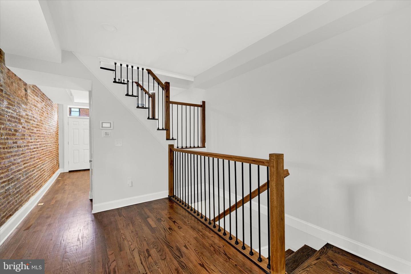 2 W Barney St #1 Property Photo 11