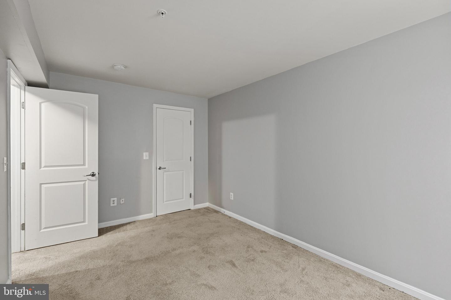 4400 Scarlet Oak Ln Property Photo 32