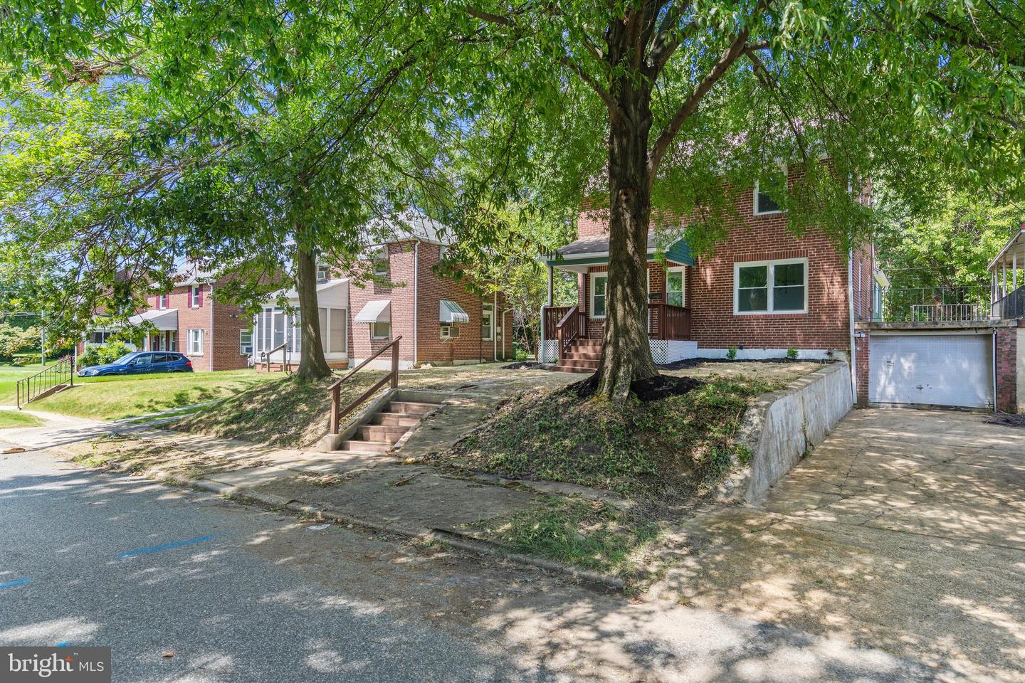 4202 Barrington Rd Property Photo 2