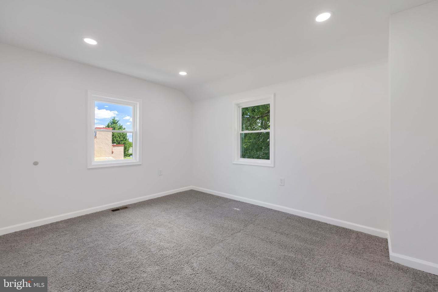 4202 Barrington Rd Property Photo 15
