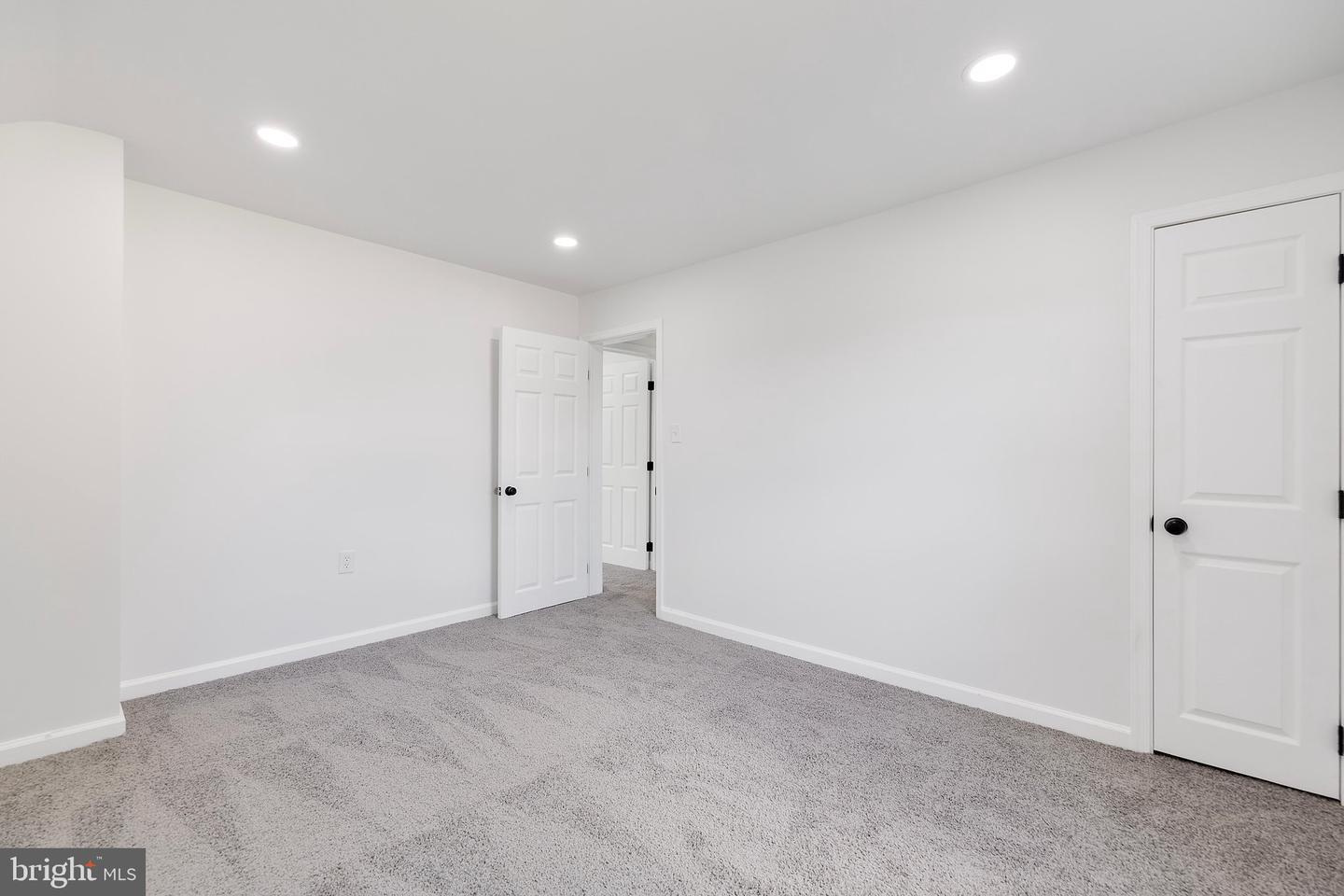 4202 Barrington Rd Property Photo 16