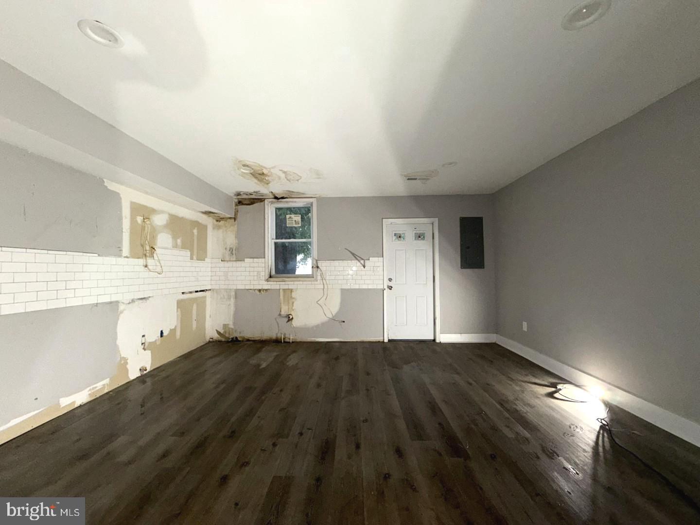 2616 Garrett Ave Property Photo 3
