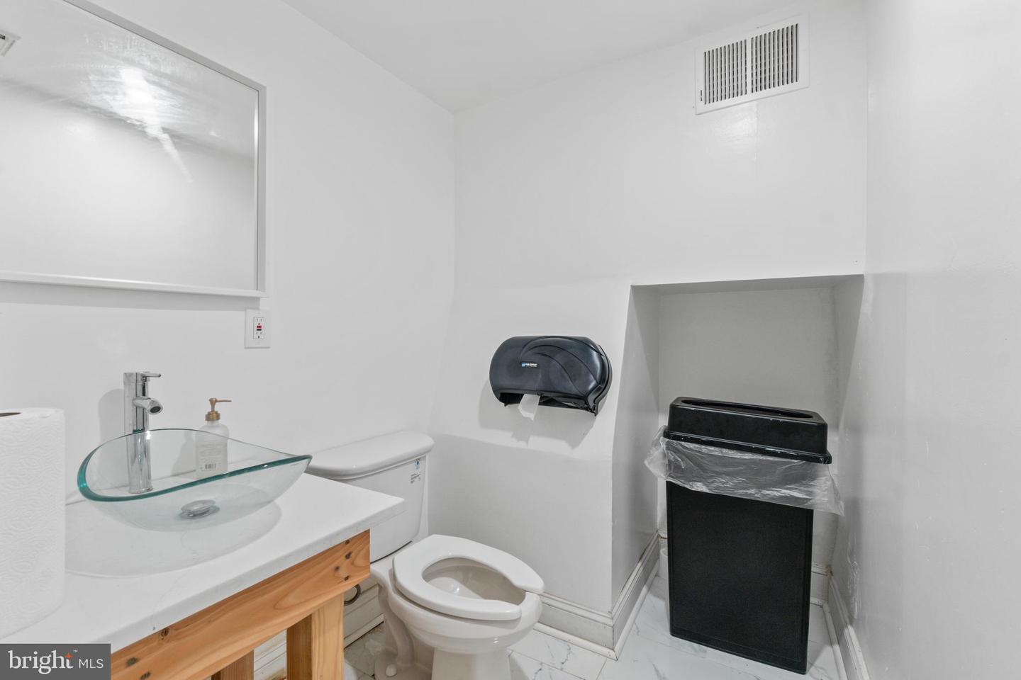 429 N Eutaw St Property Photo 40