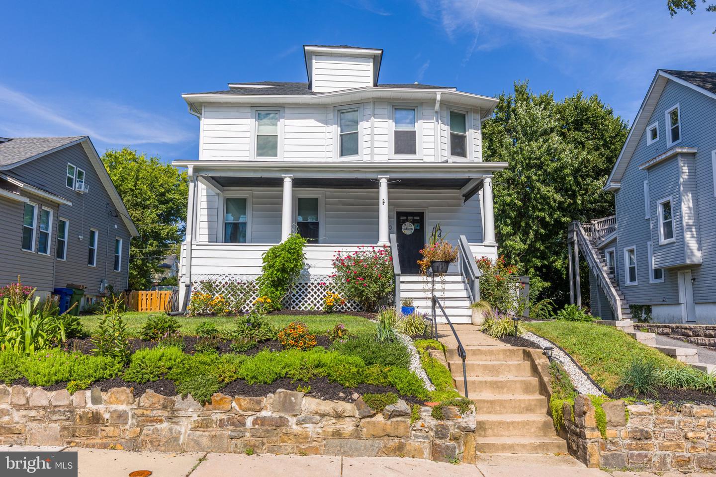 2910 Bayonne Ave Property Photo 1