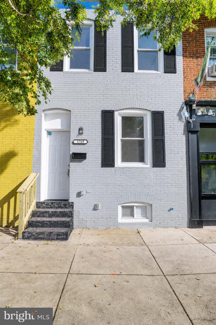 3709 S Hanover St Property Photo 1