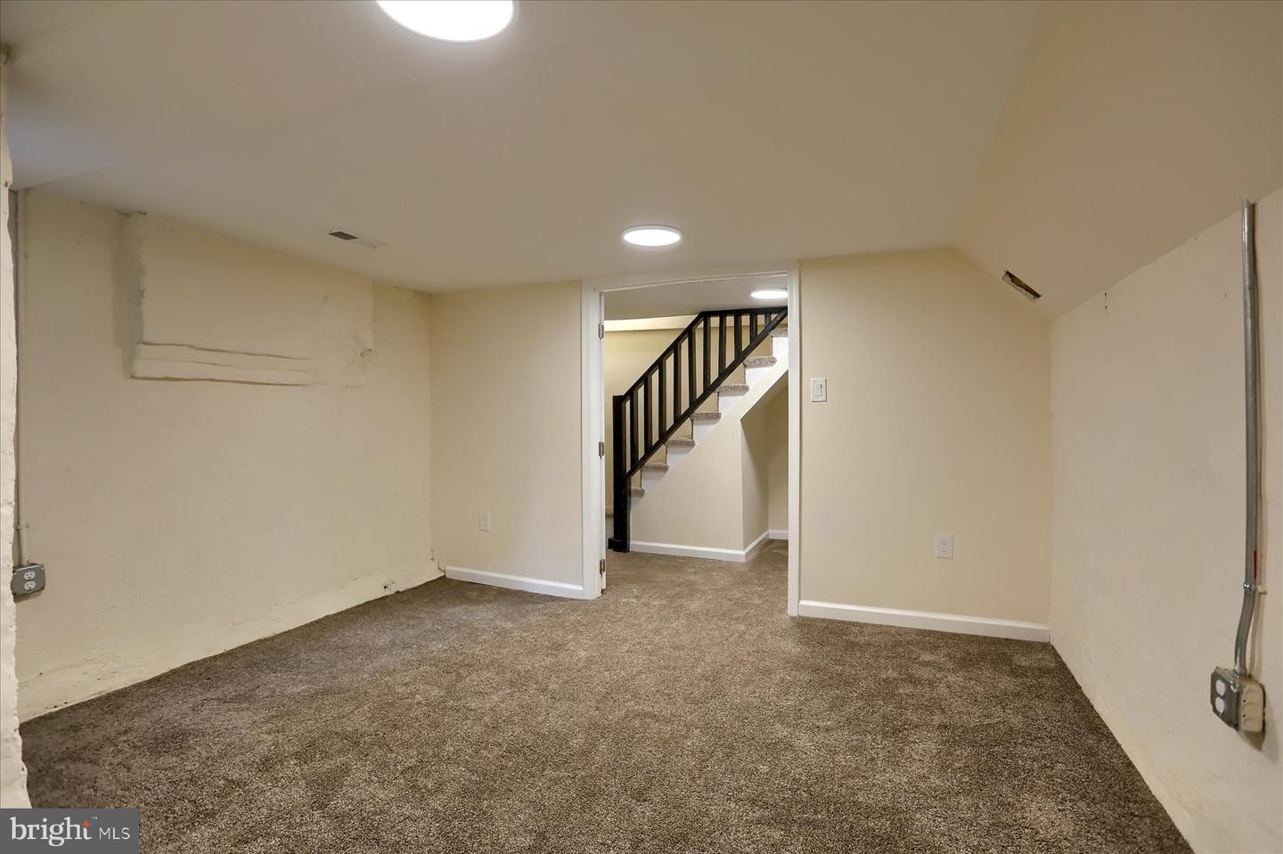 841 Powers St Property Photo 29