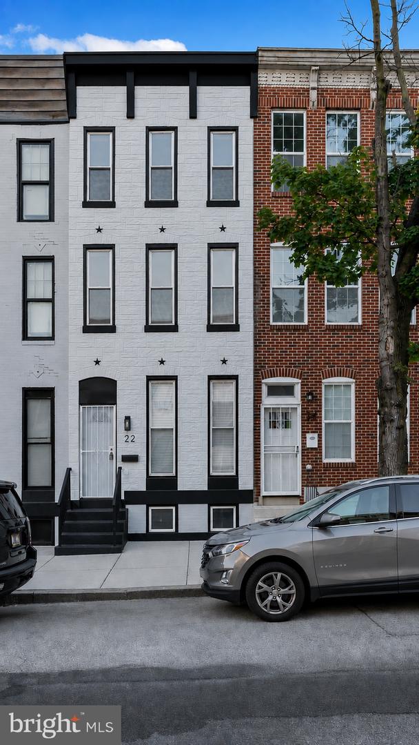 22 N GILMOR ST Property Photo 1