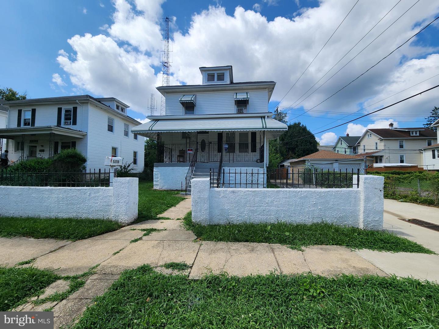 5258 Saint Charles Ave Property Photo 1
