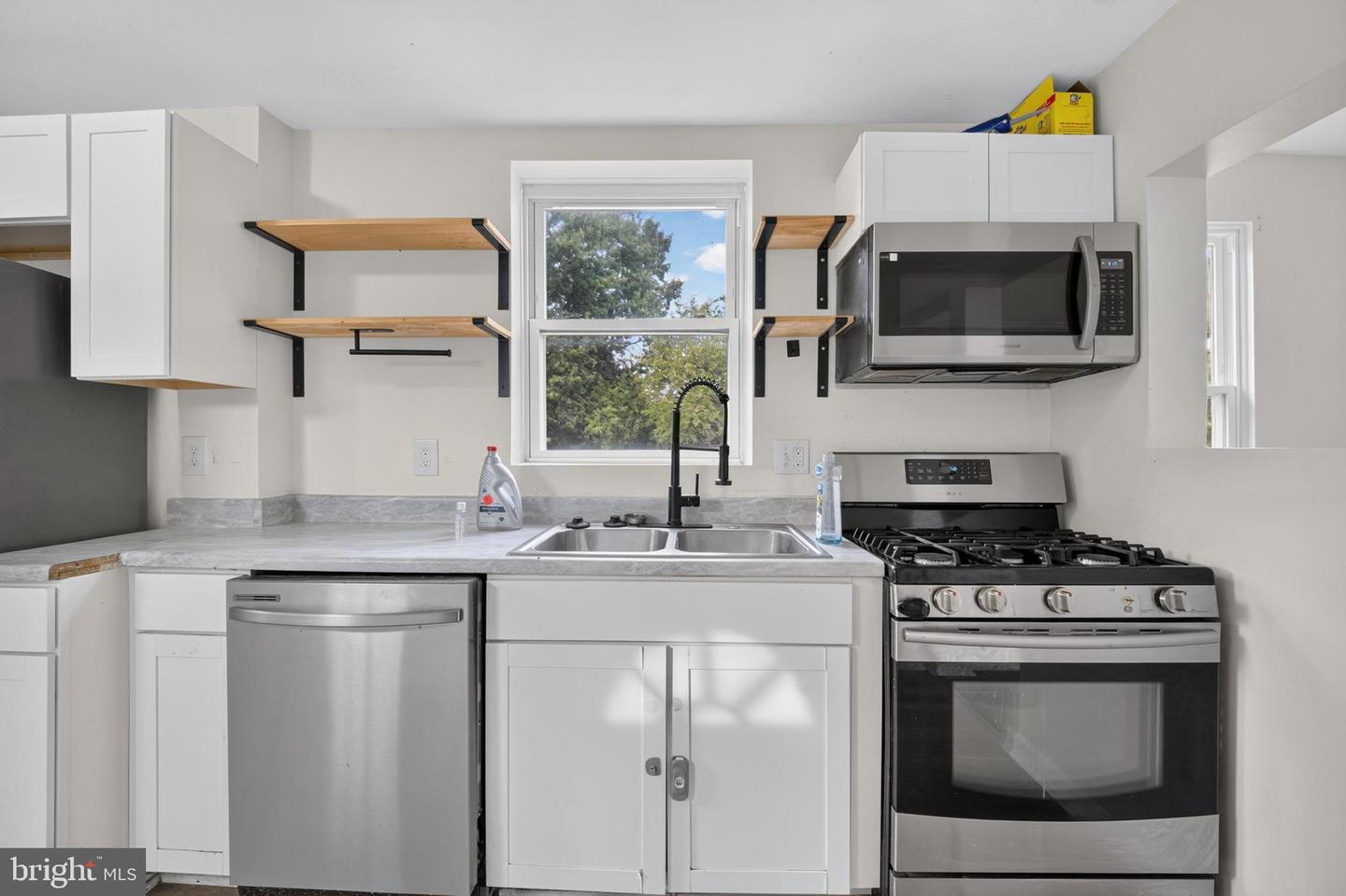 5302 Elsrode Ave Property Photo 12