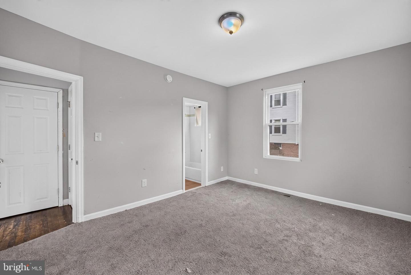 5302 Elsrode Ave Property Photo 15