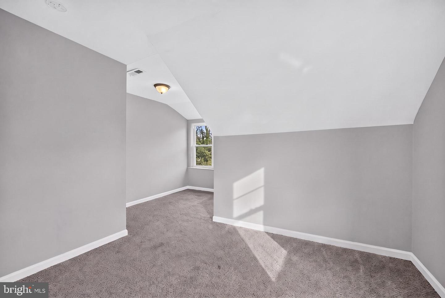 5302 Elsrode Ave Property Photo 26