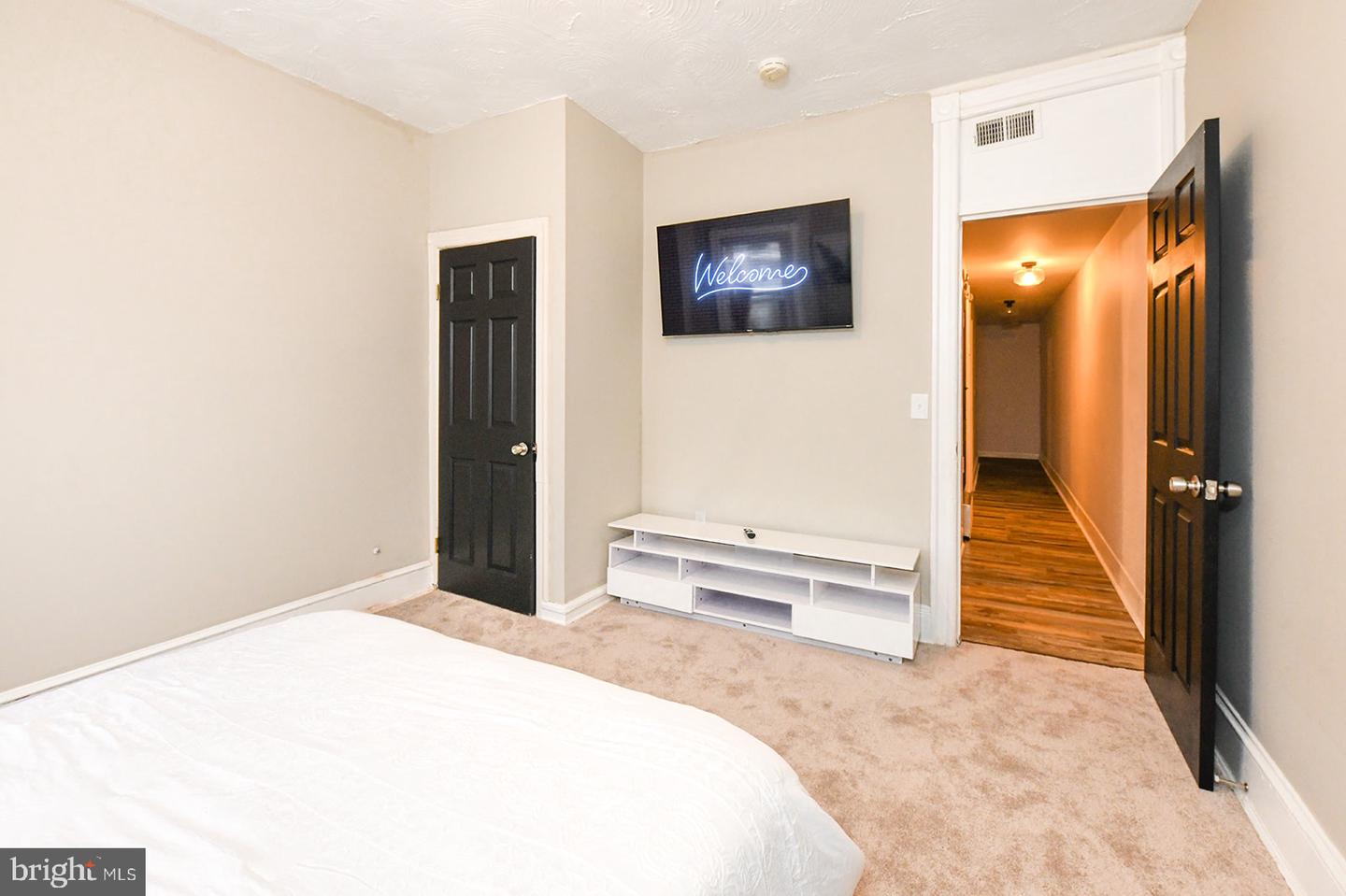 728 Reservior St #3 Property Photo 15