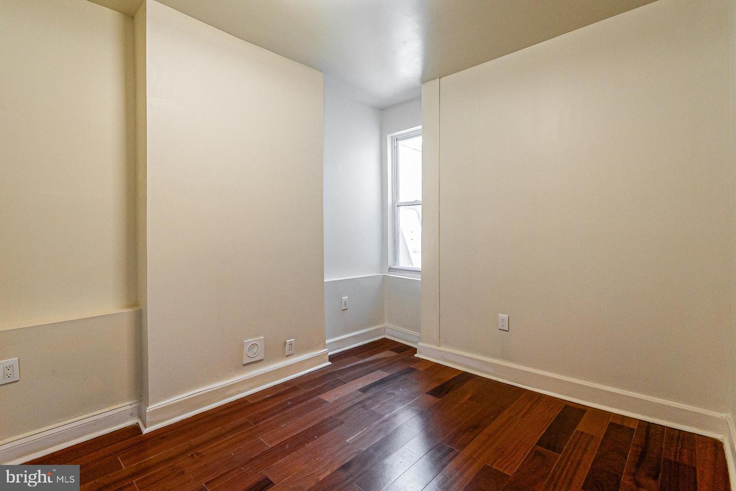 1135 Myrtle Ave Property Photo 11