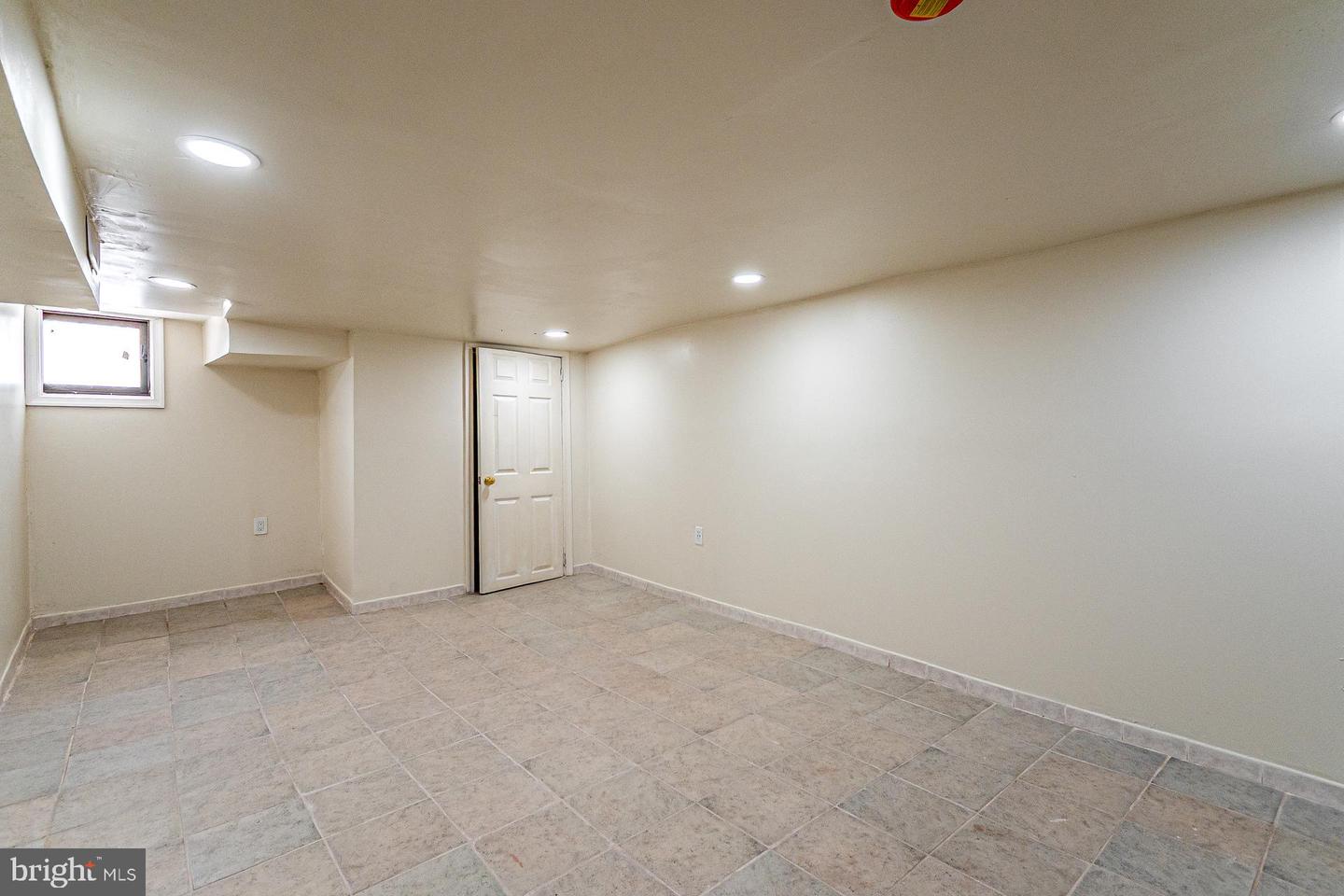 1135 Myrtle Ave Property Photo 15