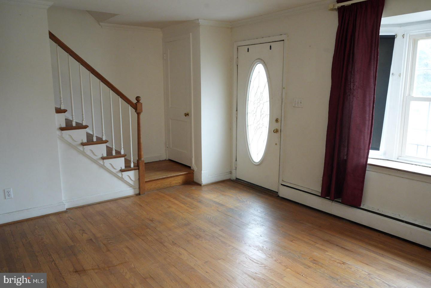 5700 Maplehill Rd Property Photo 5
