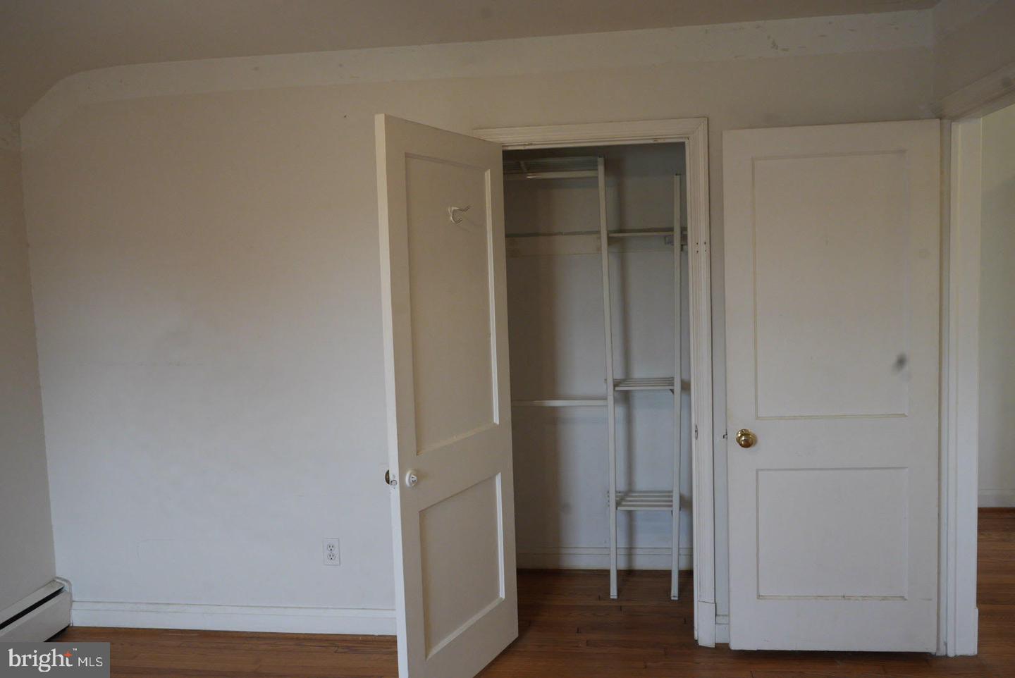 5700 Maplehill Rd Property Photo 11