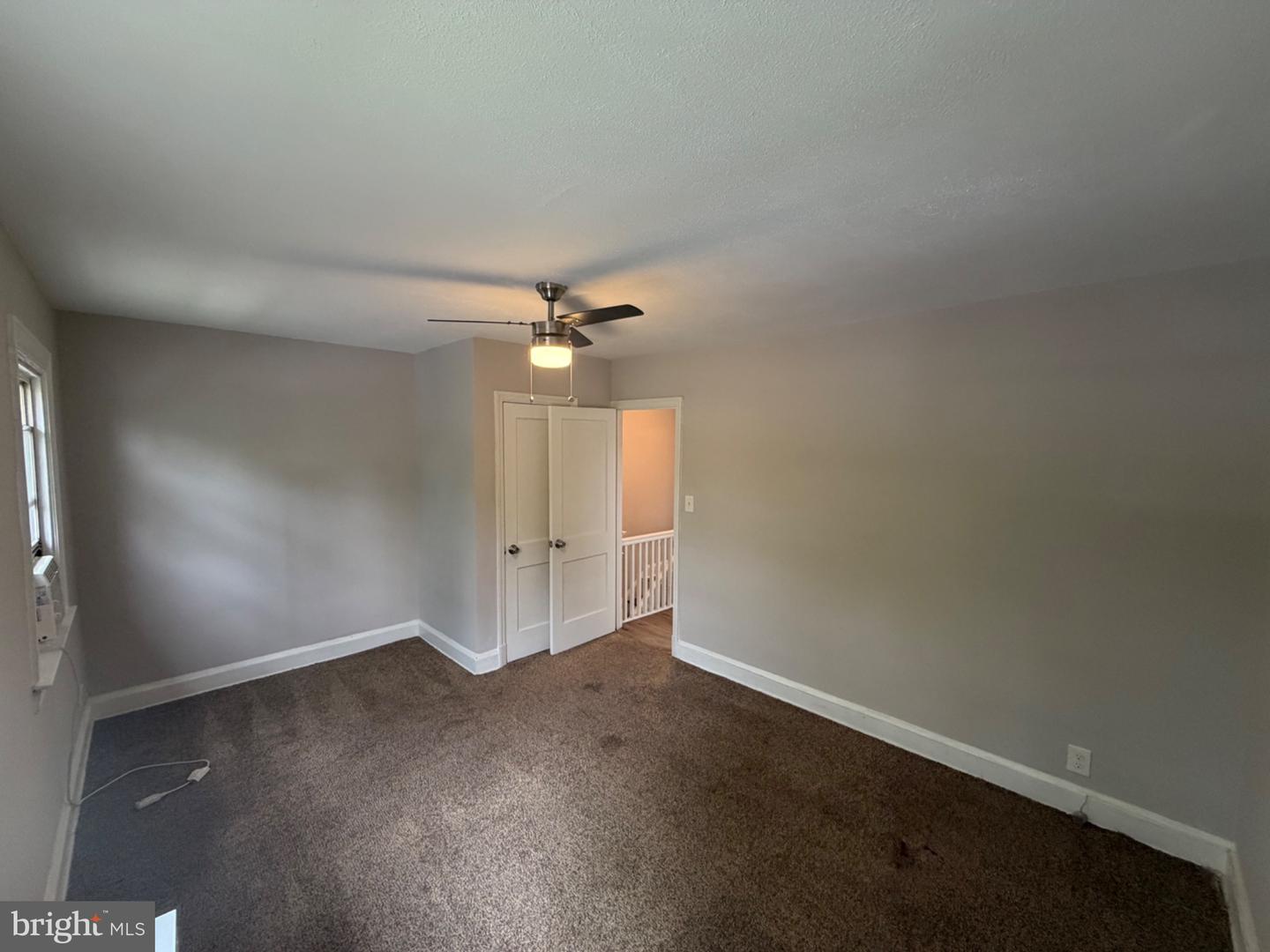 705 Ashburton St Property Photo 10