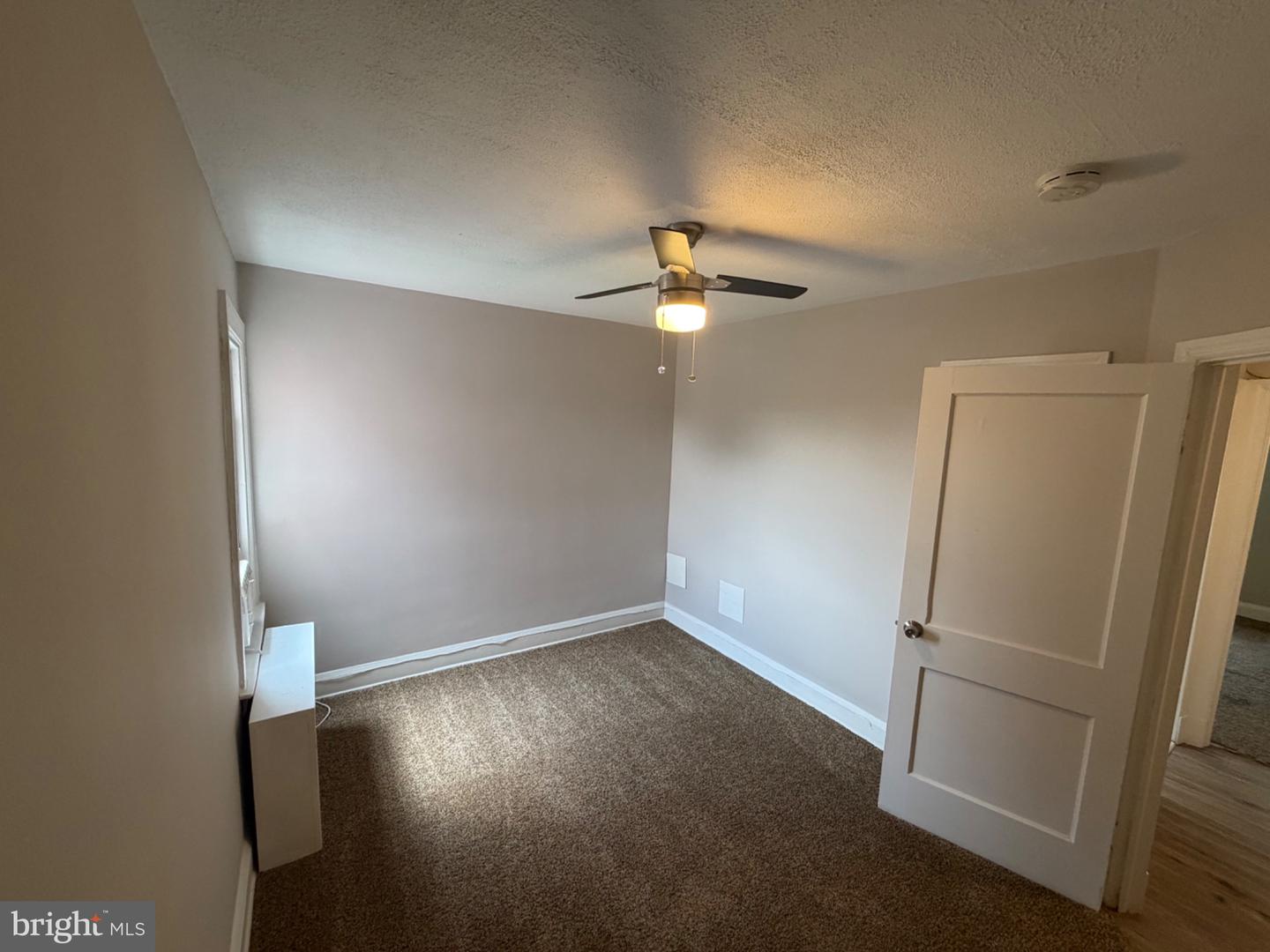 705 Ashburton St Property Photo 13