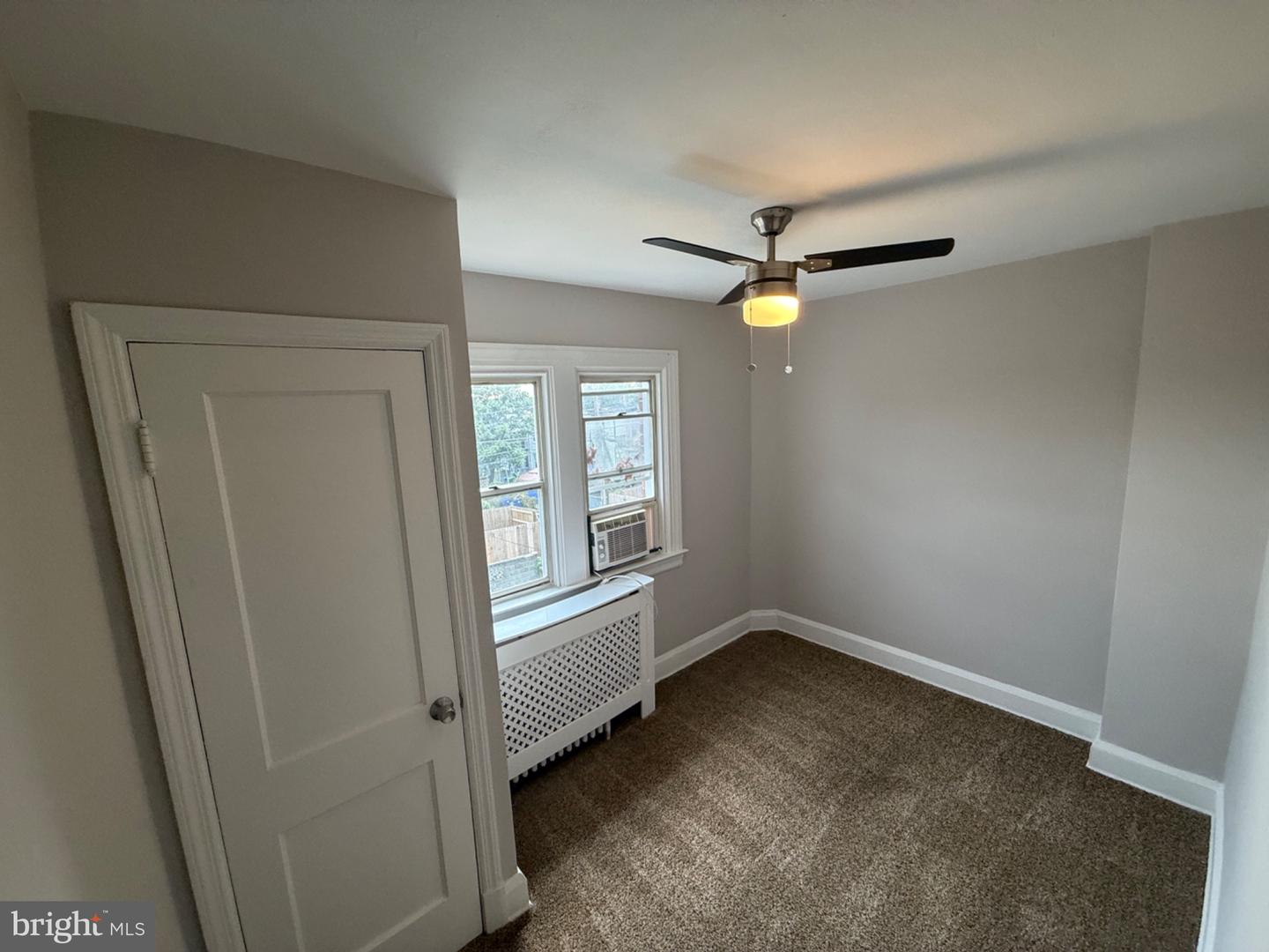 705 Ashburton St Property Photo 15