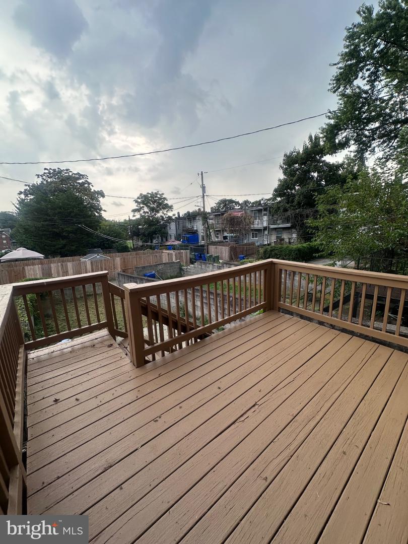705 Ashburton St Property Photo 25