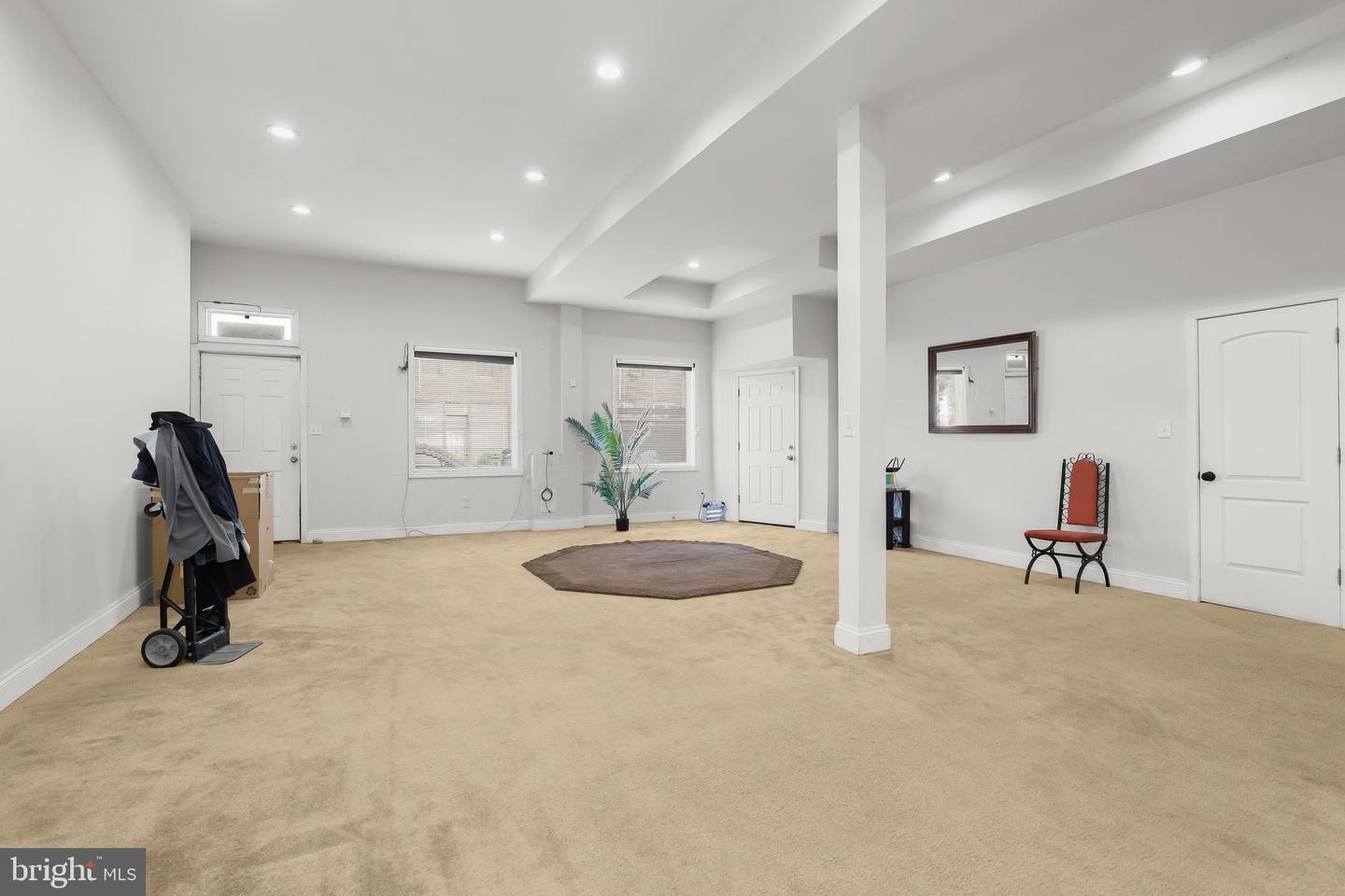 3701 E Lombard St Property Photo 4