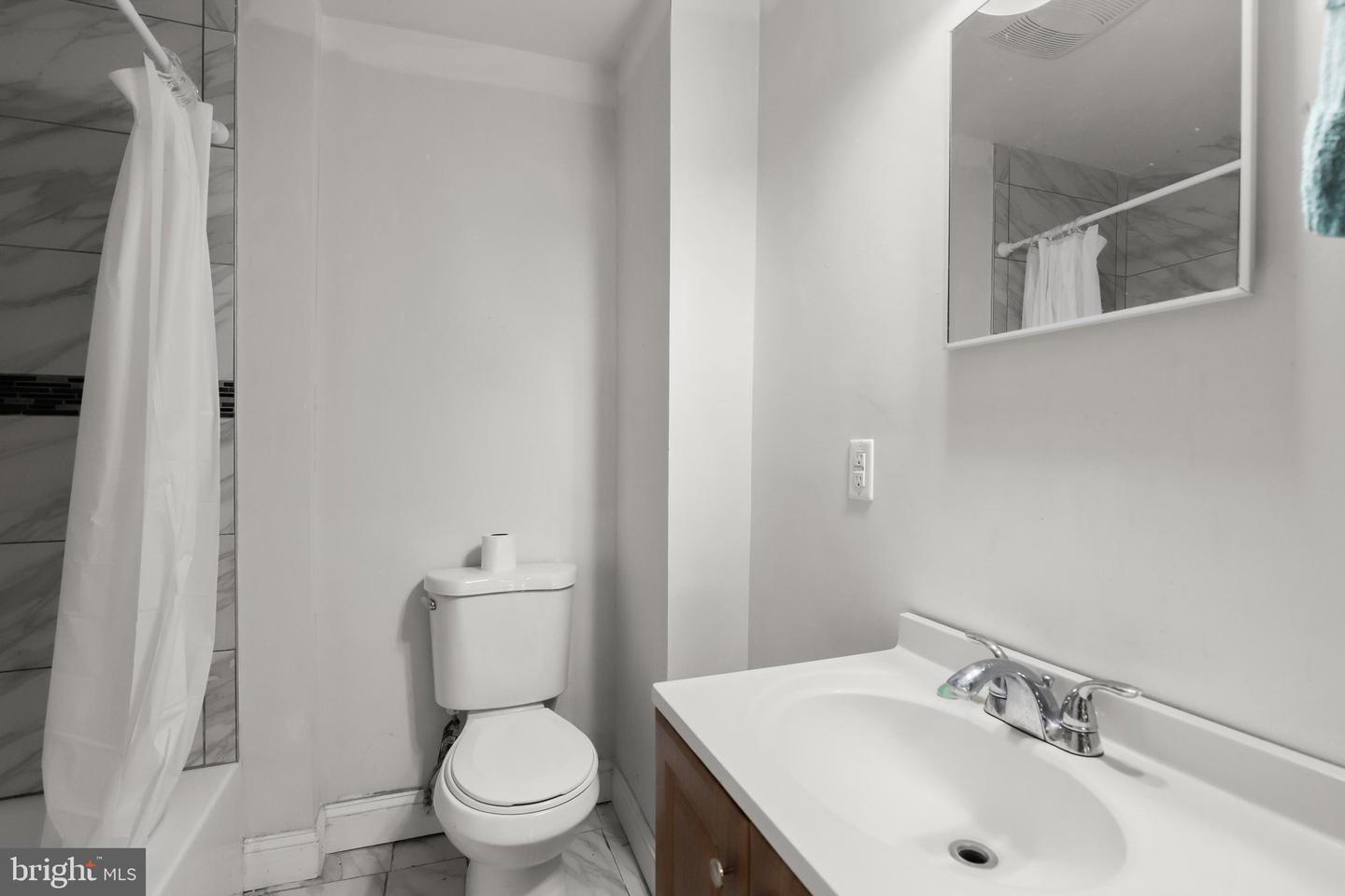 3701 E Lombard St Property Photo 10