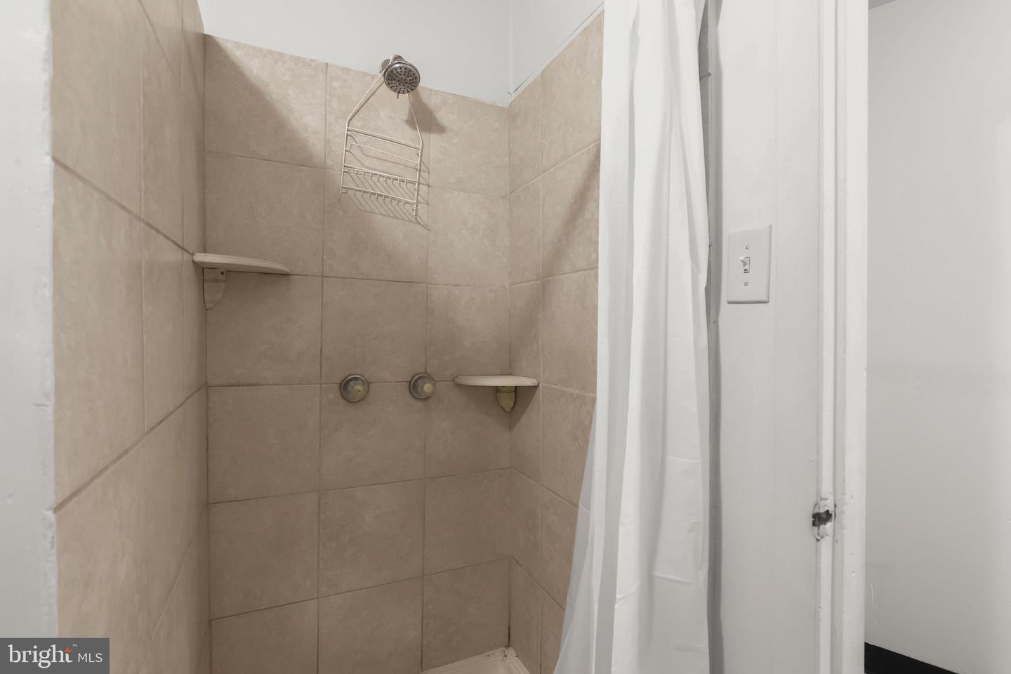 3701 E Lombard St Property Photo 35