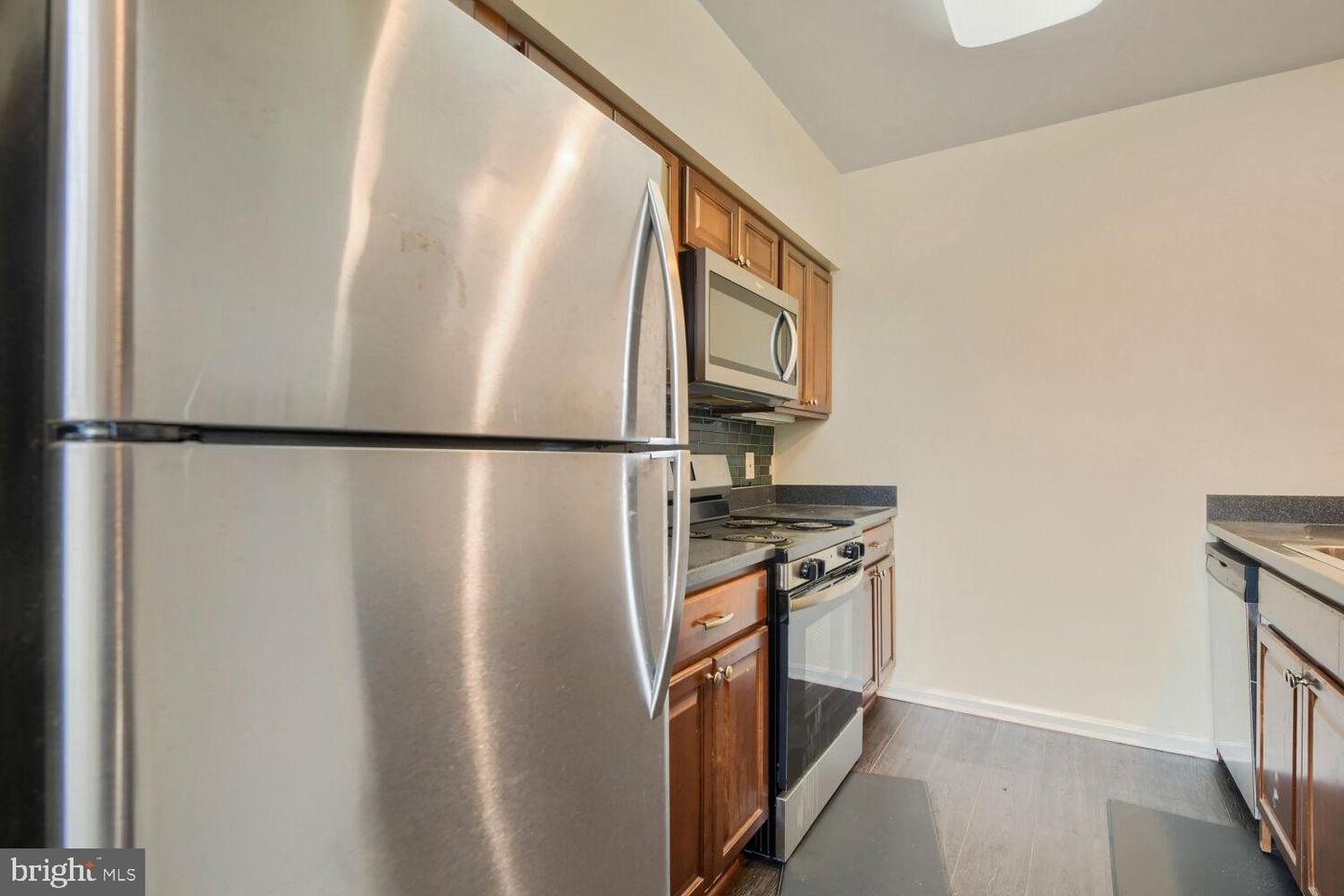 730 S Hanover St #c Property Photo 3