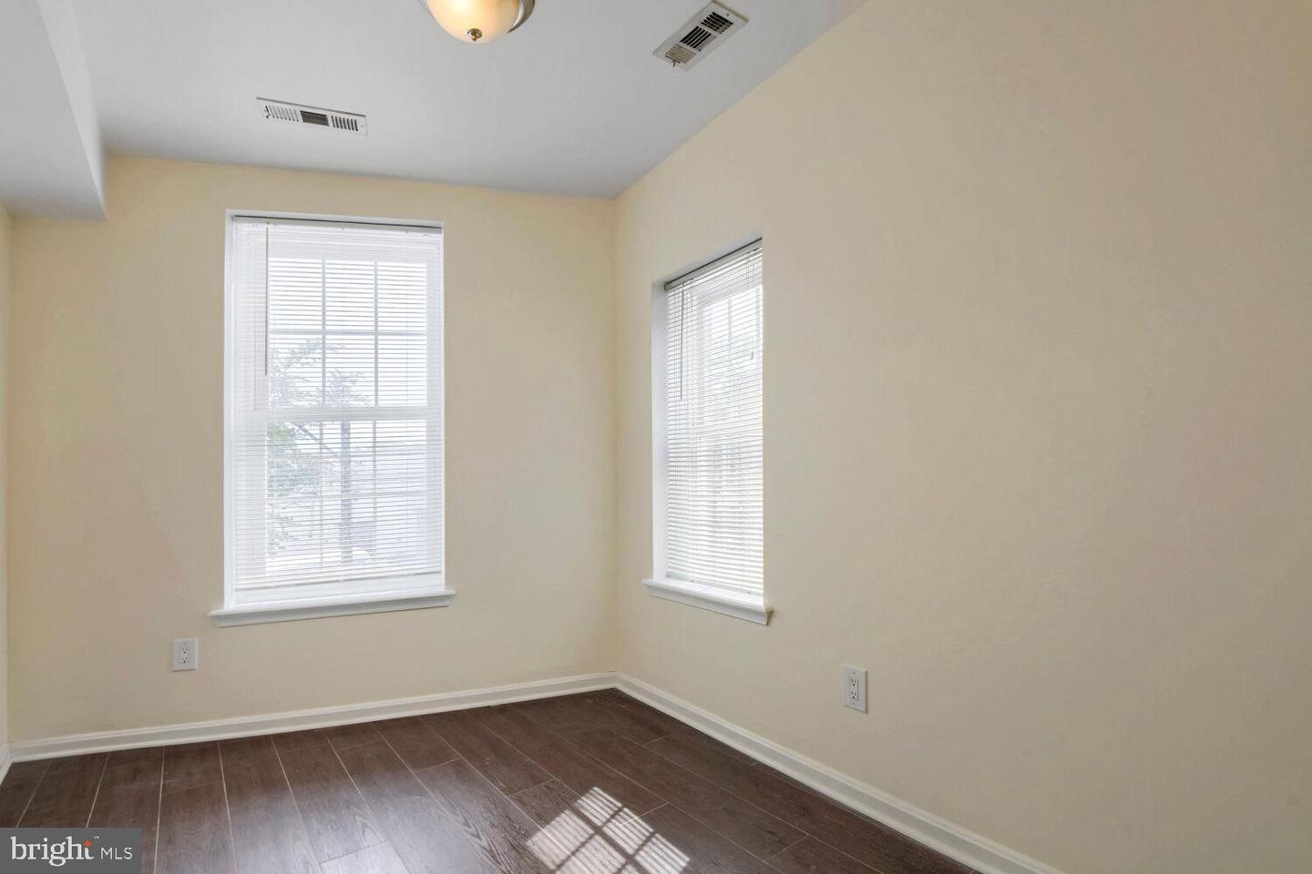 730 S Hanover St #c Property Photo 14
