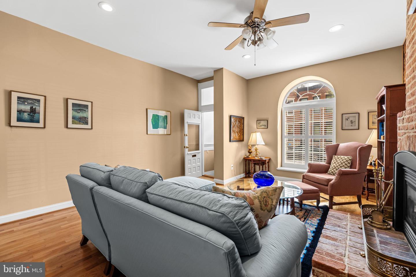 1224 S Hanover Property Photo 6