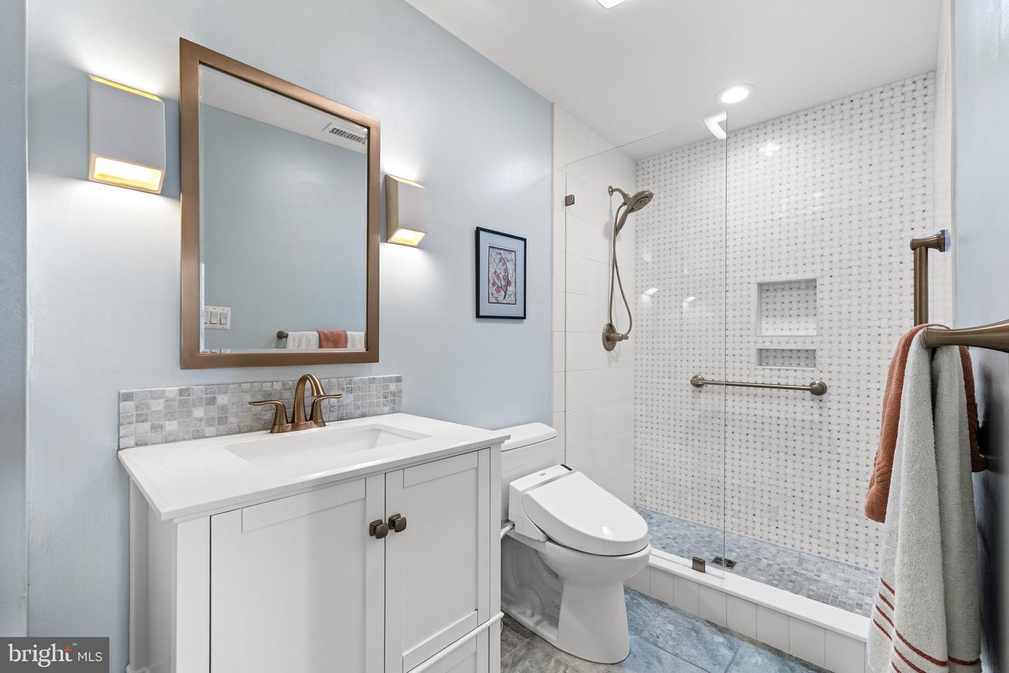 1224 S Hanover Property Photo 30
